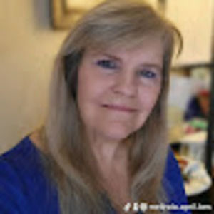 Meet your Posher, April melinda